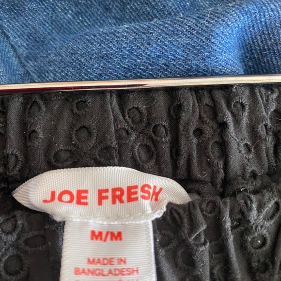 Eyelet short skirt - Picture 4 of 5